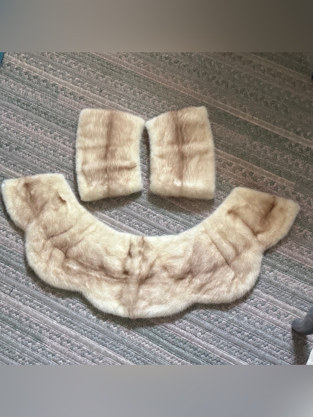 Vintage Genuine Mink Fur Collar & 2 Cuffs Set Beige Honey Brown